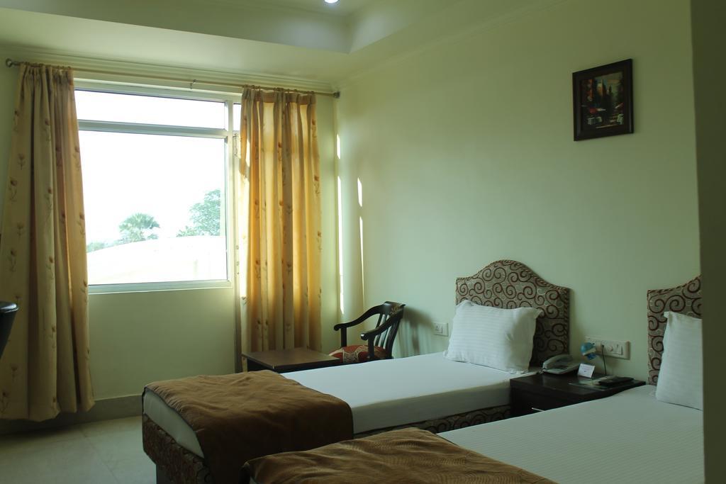 Bodhgaya Gautam Hotel Стая снимка